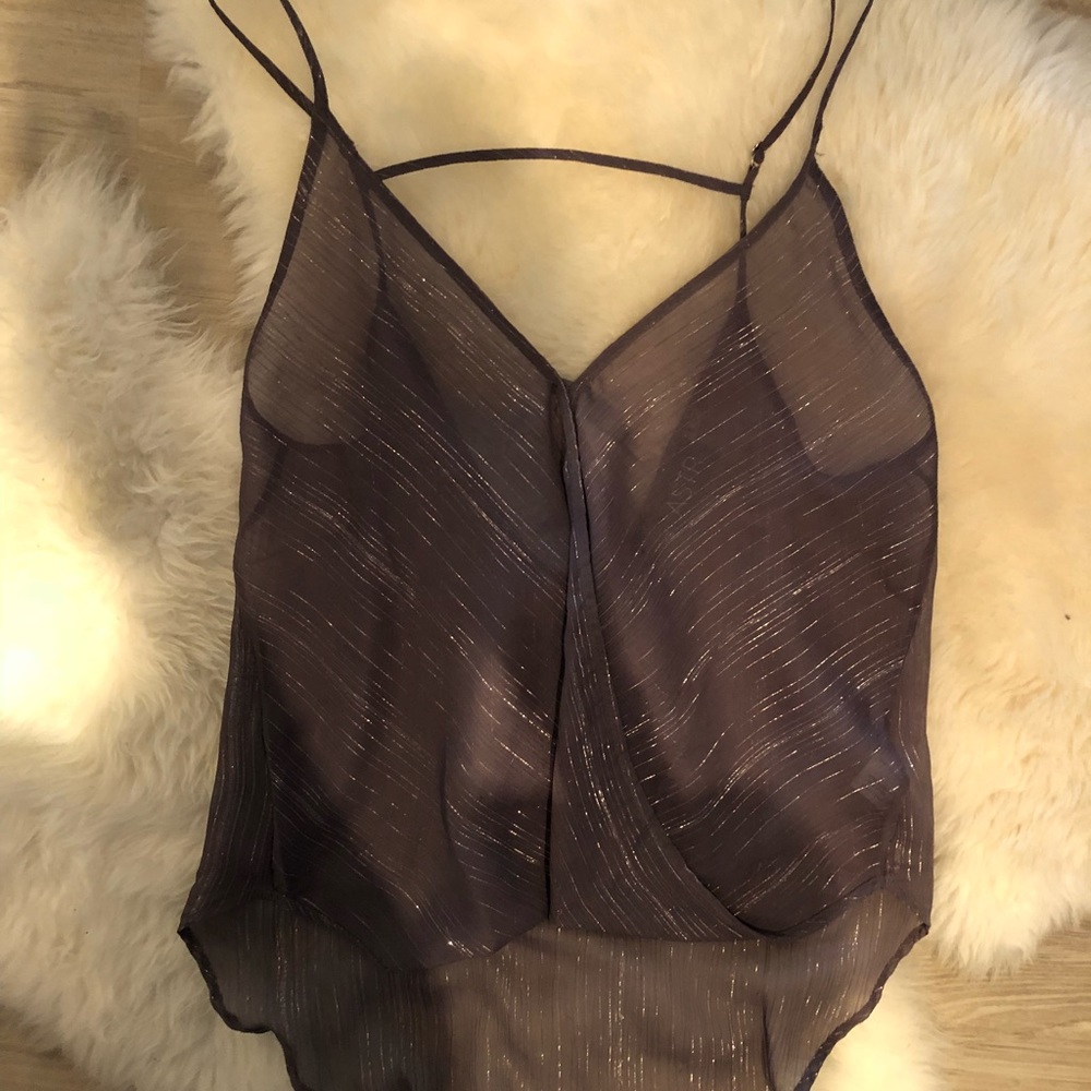 Metallic top